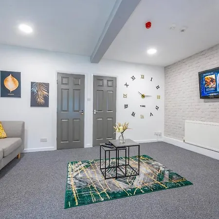 Apartment *f9gh* For Your Relaxed & Cosy + Free Parking + Free Fast Wifi *